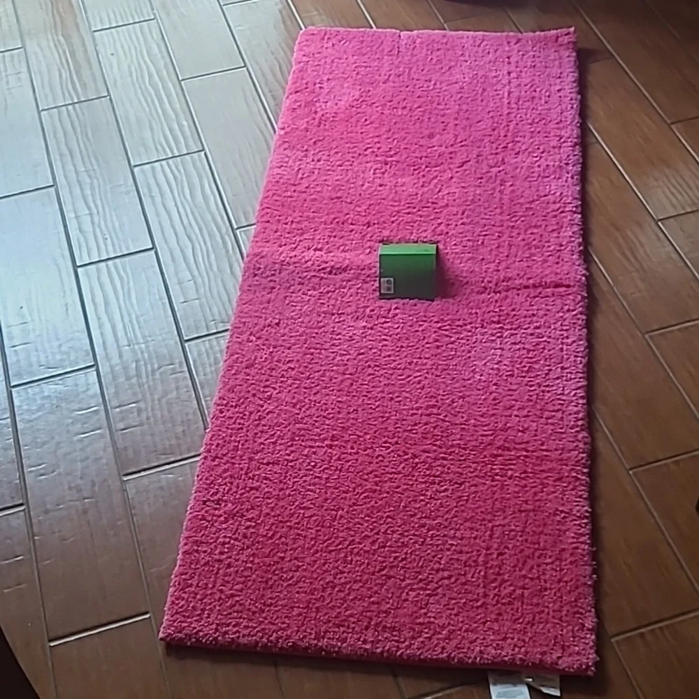 Kate Spade Bath Rug - Picture 2 of 6